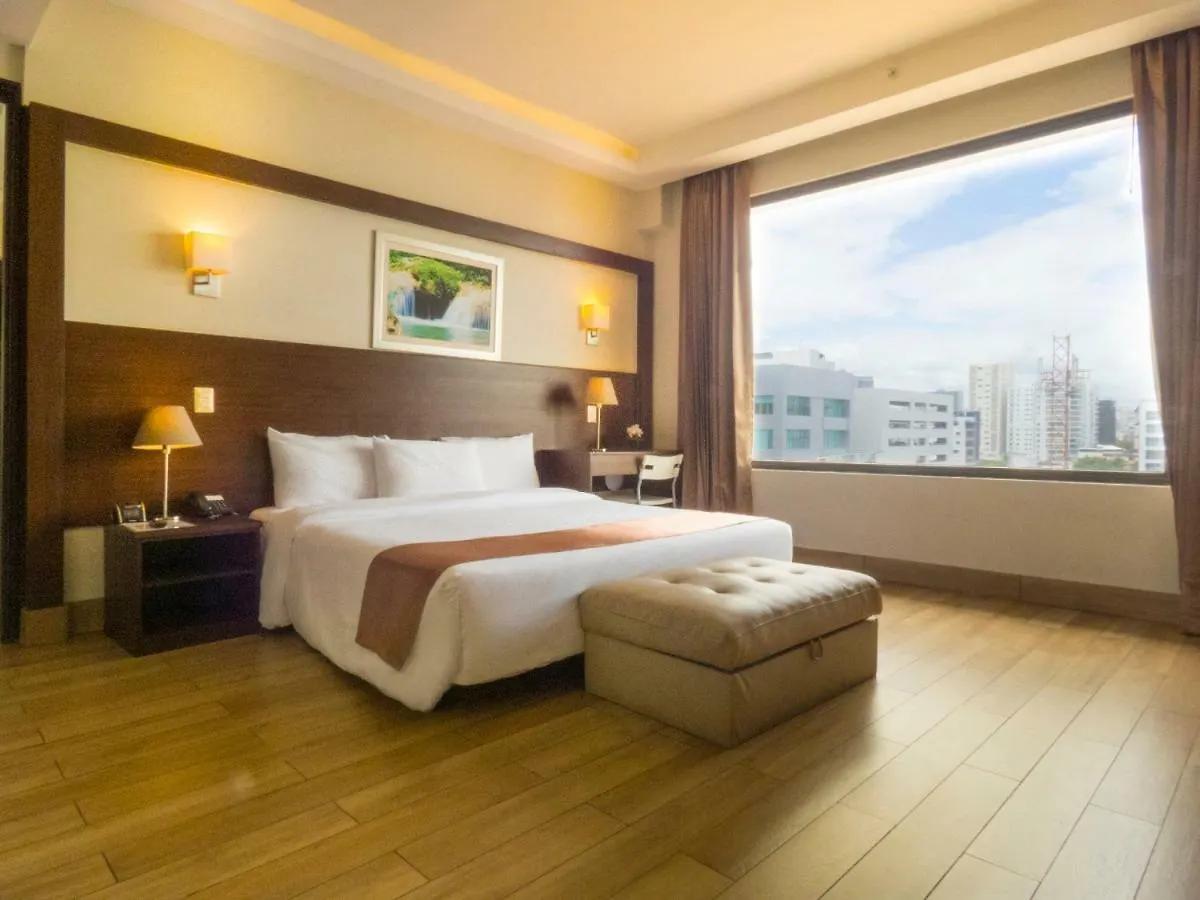 סנטו דומינגו Weston Suites Hotel 4*, סנטו דומינגו הרפובליקה הדומיניקנית